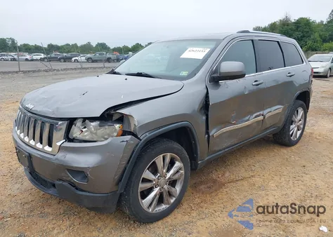 2013 Jeep Grand Cherokee Laredo z USA, uszkodzony, nr VIN 1C4RJFAG3DC556035